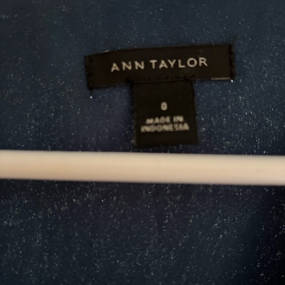 Beautiful Navy Abstract Ann Taylor Wrap Dress - Picture 2 of 2